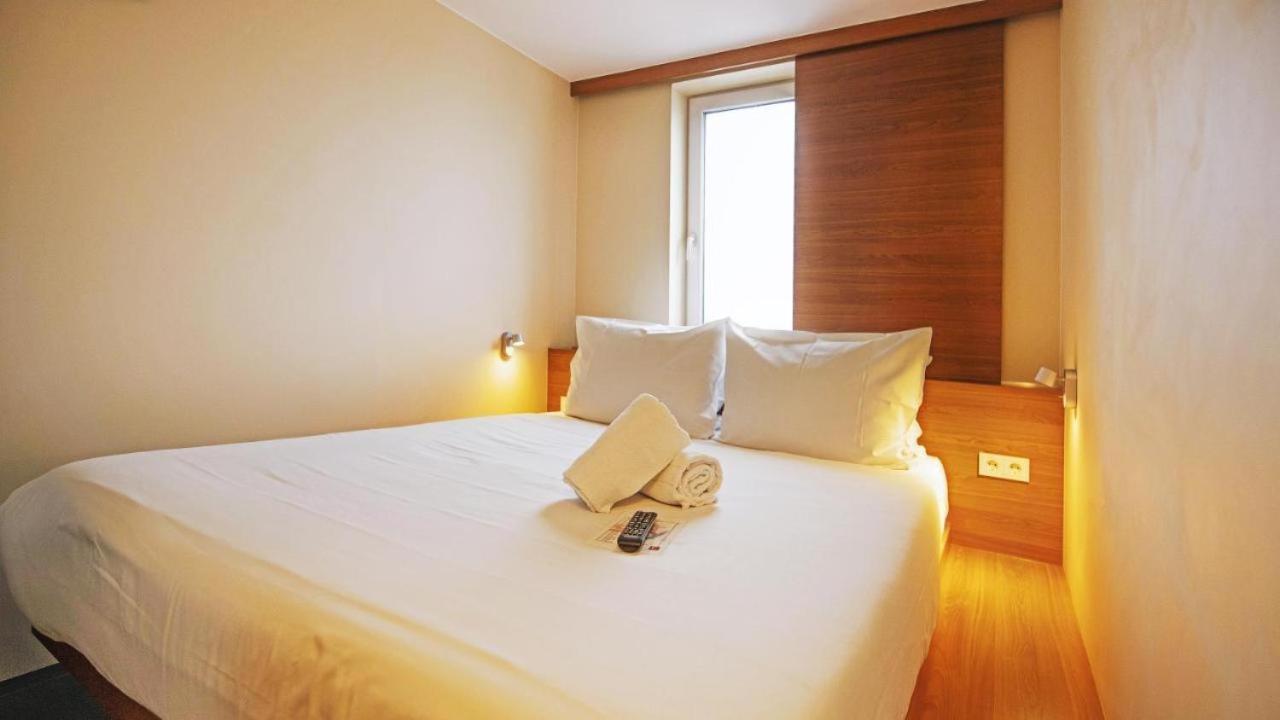 Hotel Duesseldorfer Hof Frankfurt am Main Bagian luar foto