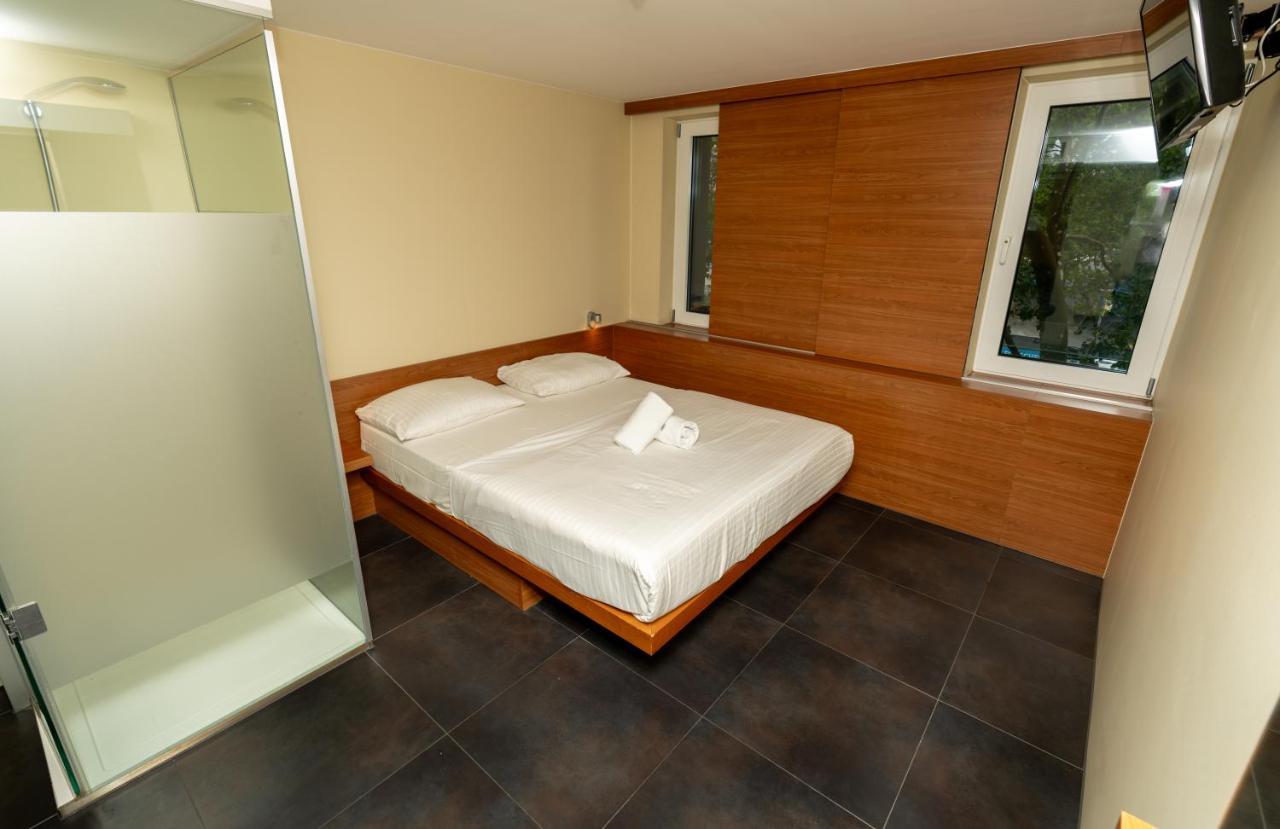Hotel Duesseldorfer Hof Frankfurt am Main Bagian luar foto